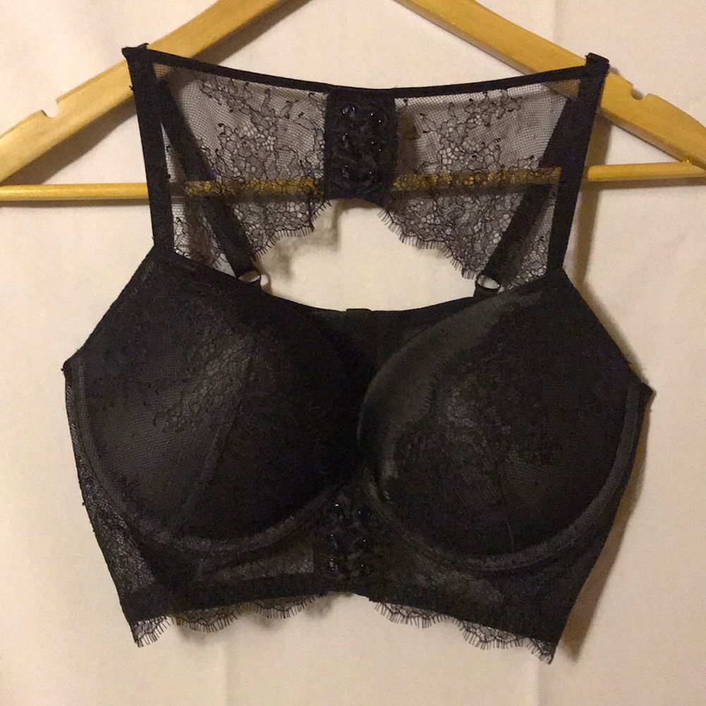 ❌SOLD❌Victoria’s Secret Very Sexy Push-Up Black Bra 36C